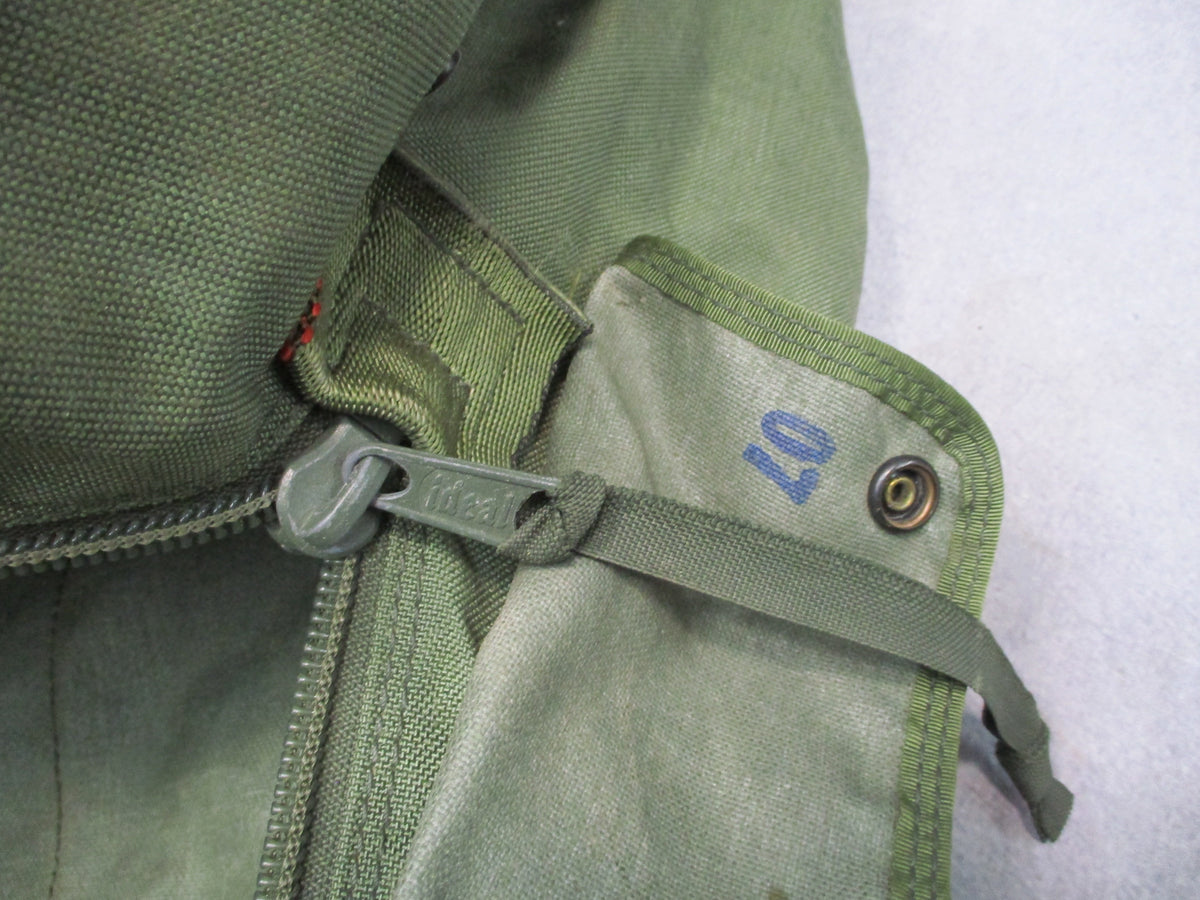 US Military Flyers Kit Bag OD Green Nylon 23x12x19 Travel Duffel Needs Cleaning