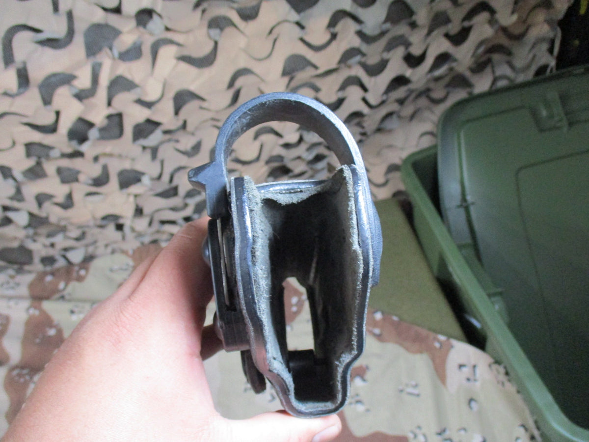 Safariland 6280-83 Glock 17 22 Right Hand Duty Holster Black Belt Loop