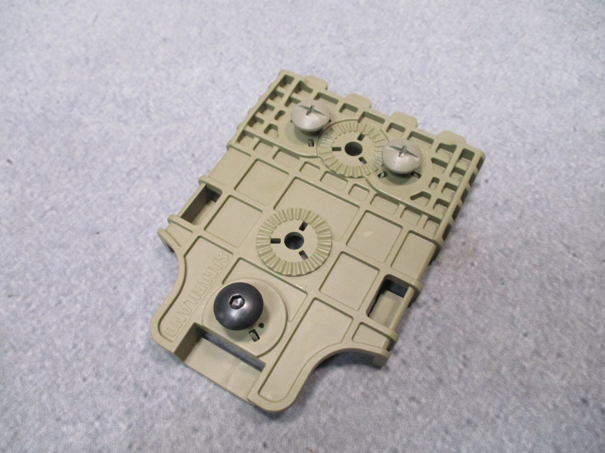 Safariland 6004-22 QLS 22 tan holster receiver plate mount with screws, used