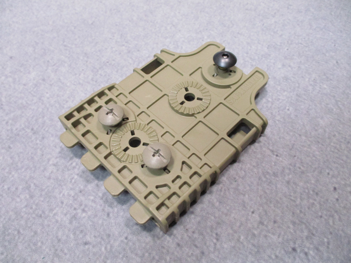 Safariland 6004-22 QLS 22 tan holster receiver plate mount with screws, used
