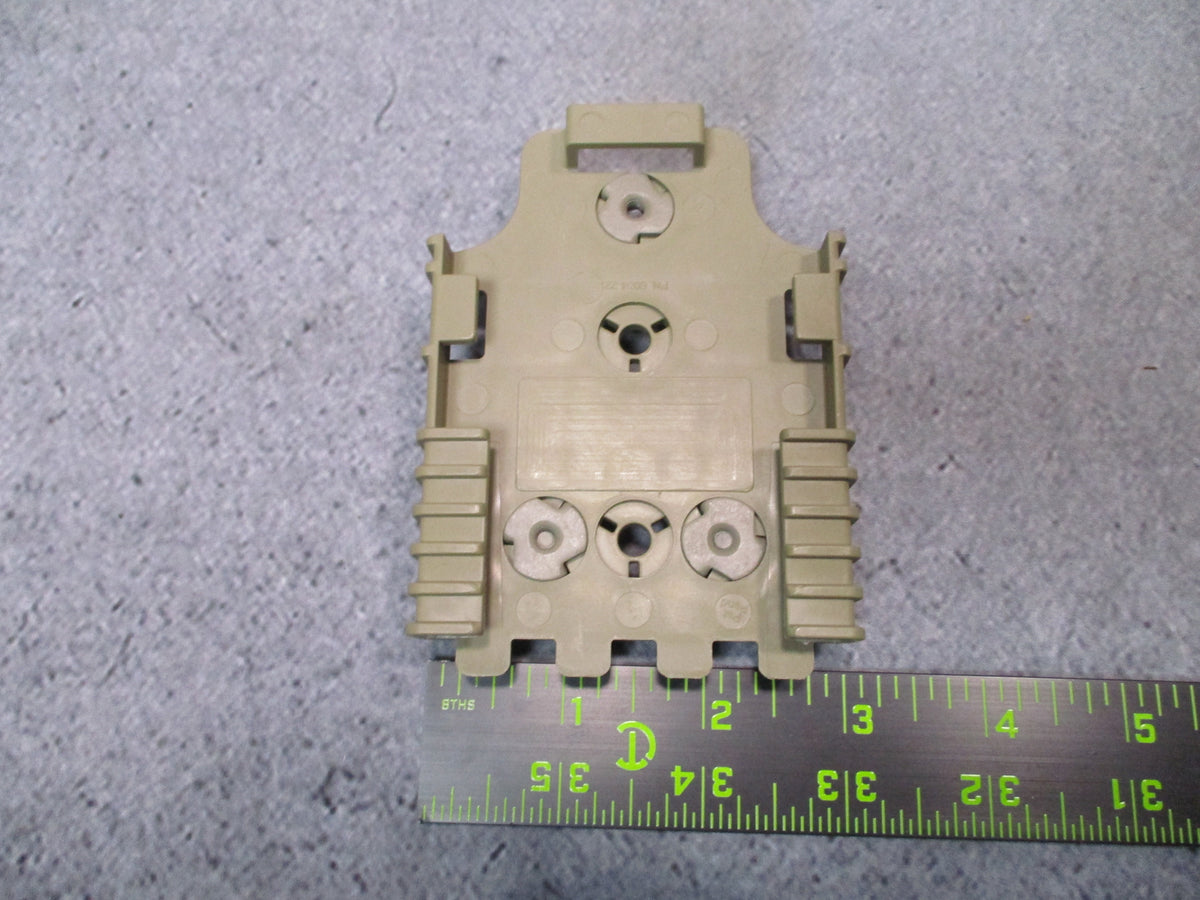 Safariland 6004-22 QLS 22 tan holster receiver plate mount with screws, used outfitting hardware