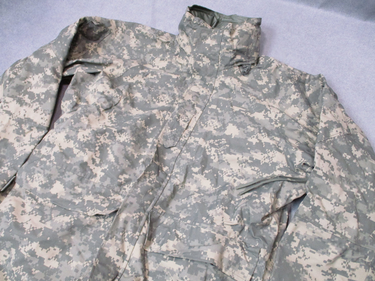 USGI US Army ECWCS Gen II Gore-Tex parka in UCP camouflage, Medium Regular, front view
