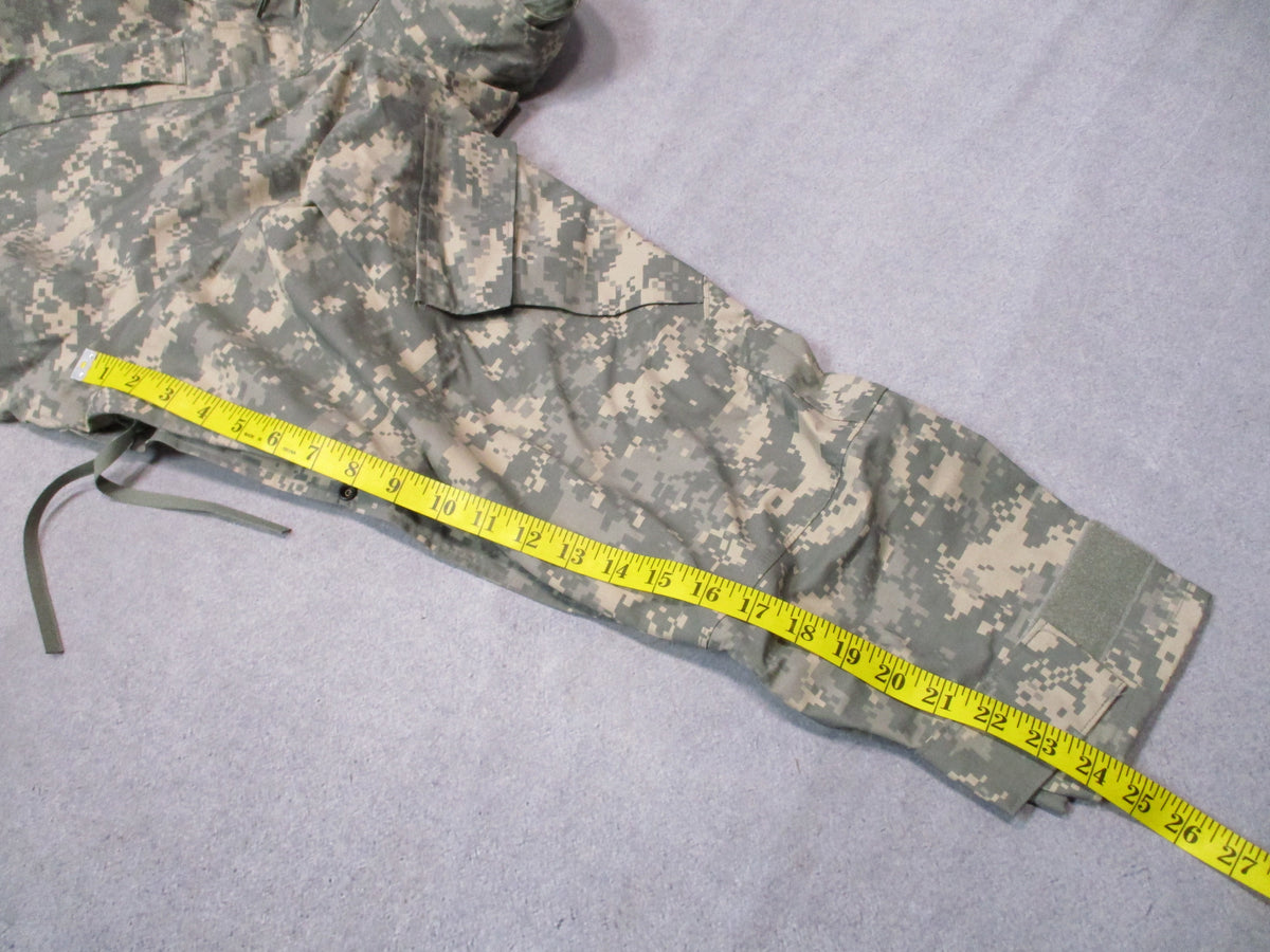 USGI US Army ECWCS Gen II Gore-Tex Parka in UCP camouflage, medium regular jacket front view
