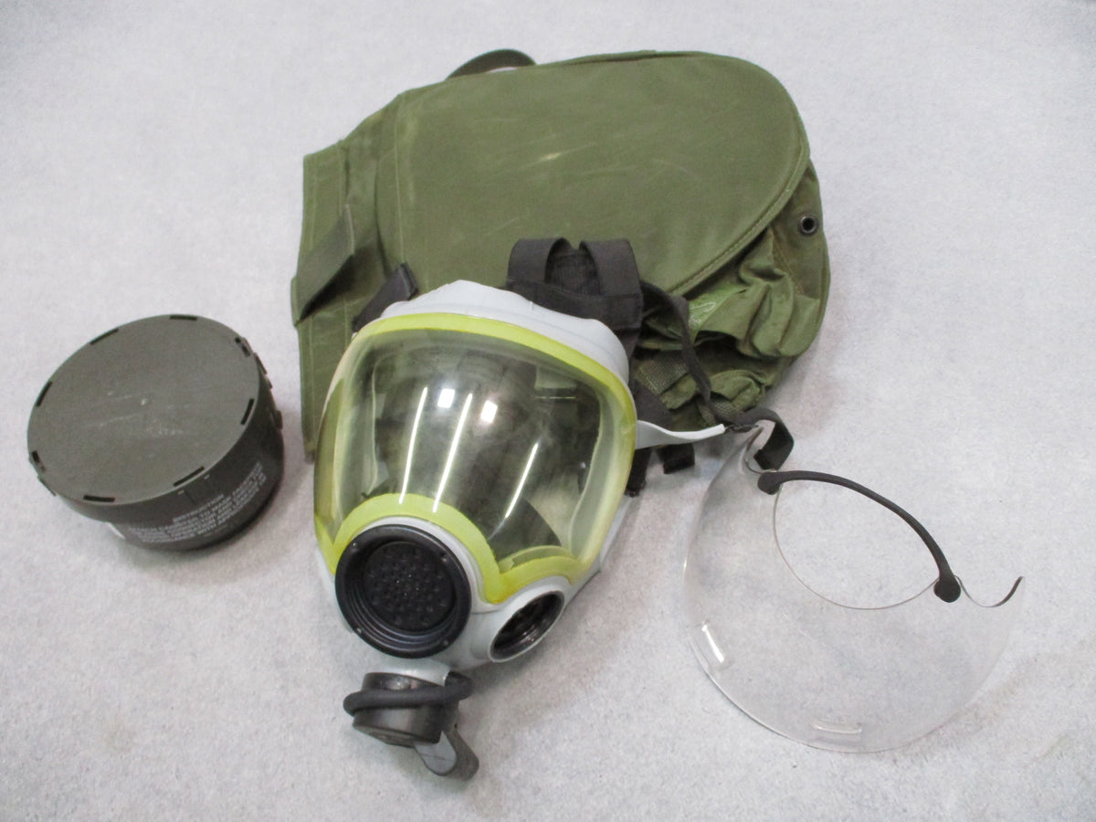 MSA Millennium Gas Mask Large with Carry Bag Outsert Sealed Old Stock Filter