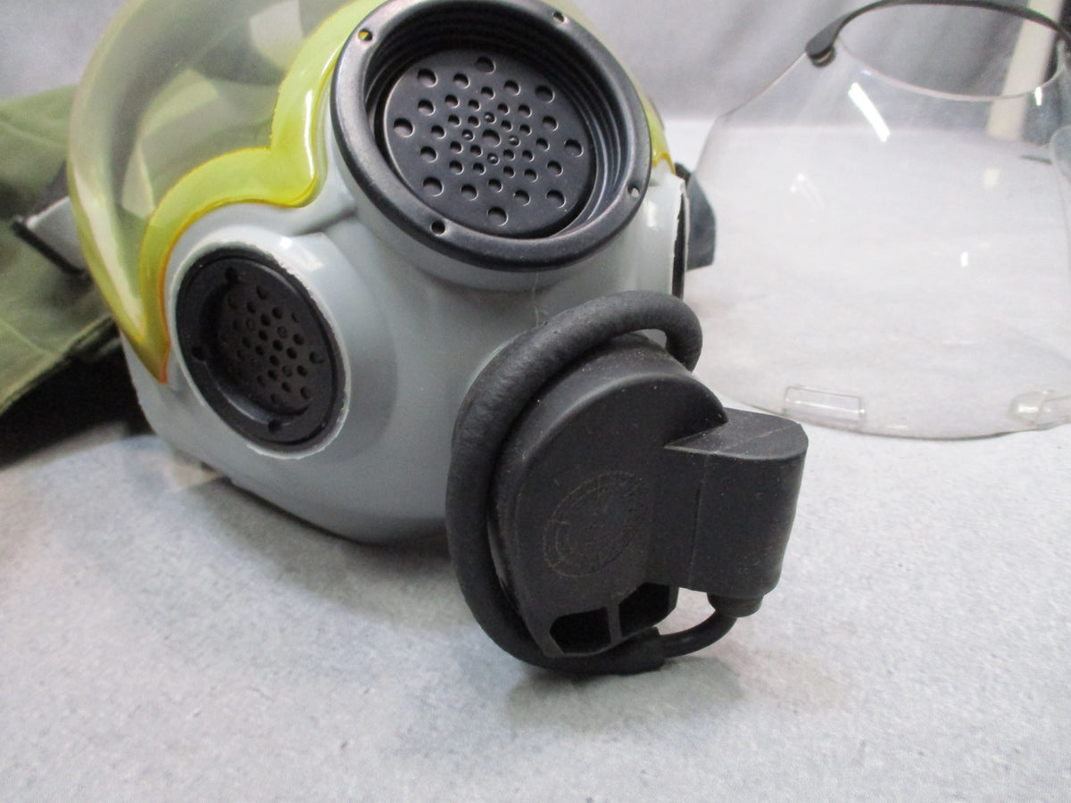 MSA Millennium Gas Mask Large with Carry Bag Outsert Sealed Old Stock Filter