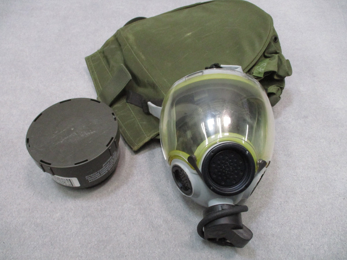 MSA Millennium Gas Mask Large with Carry Bag Outsert Sealed Old Stock Filter