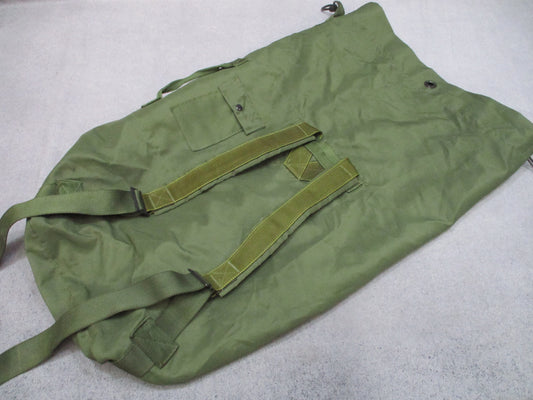 USGI OD Green Top Load Duffle Sea Bag Backpack Straps Used Good
