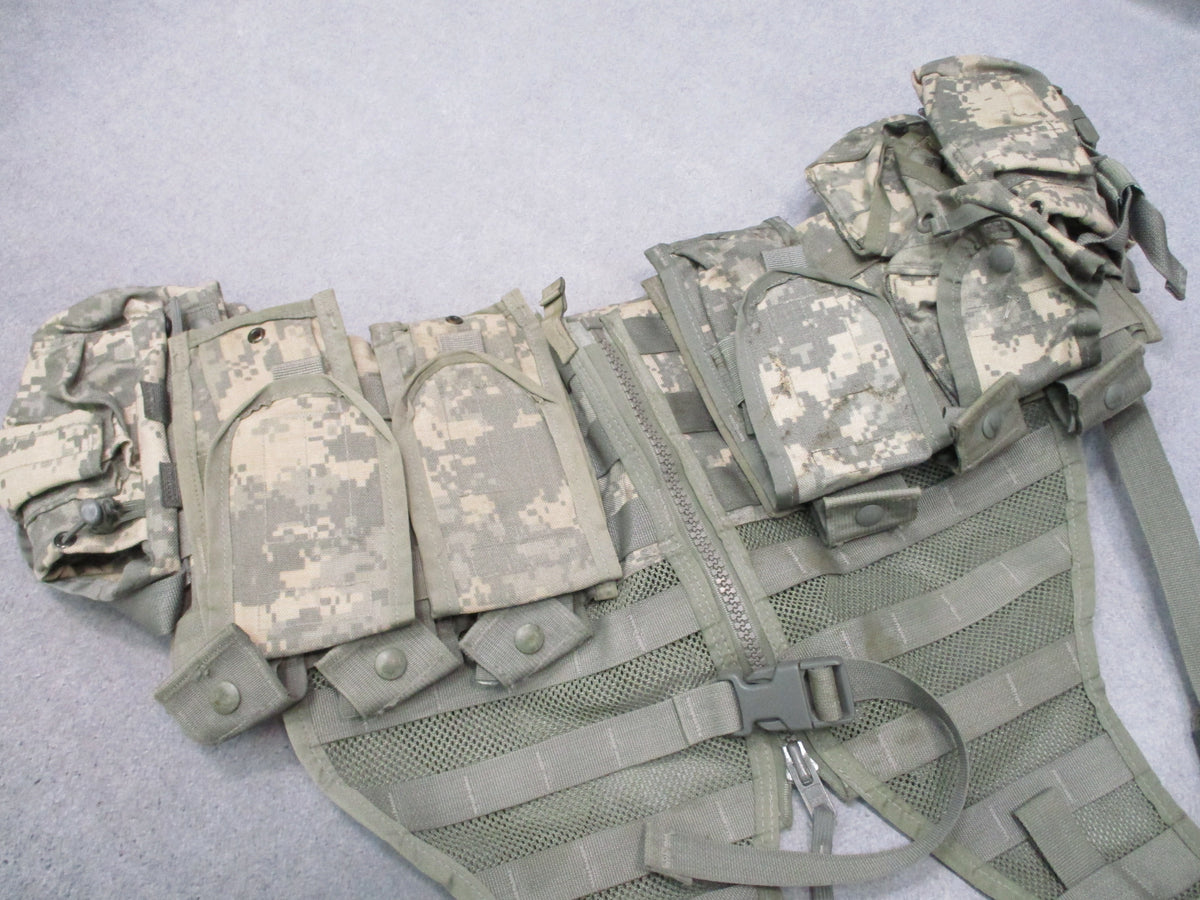 USGI MOLLE II FLC Vest ACU UCP 9 Pouch Rifleman Set NSN 8465-01-525-0577