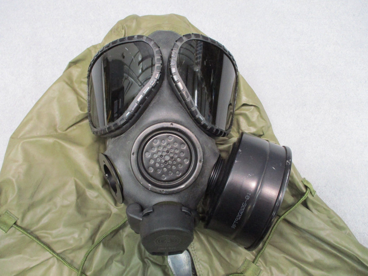 USGI M40 Gas Mask Medium 1993 Military CBRN Respirator Kit Hood Bag Lenses