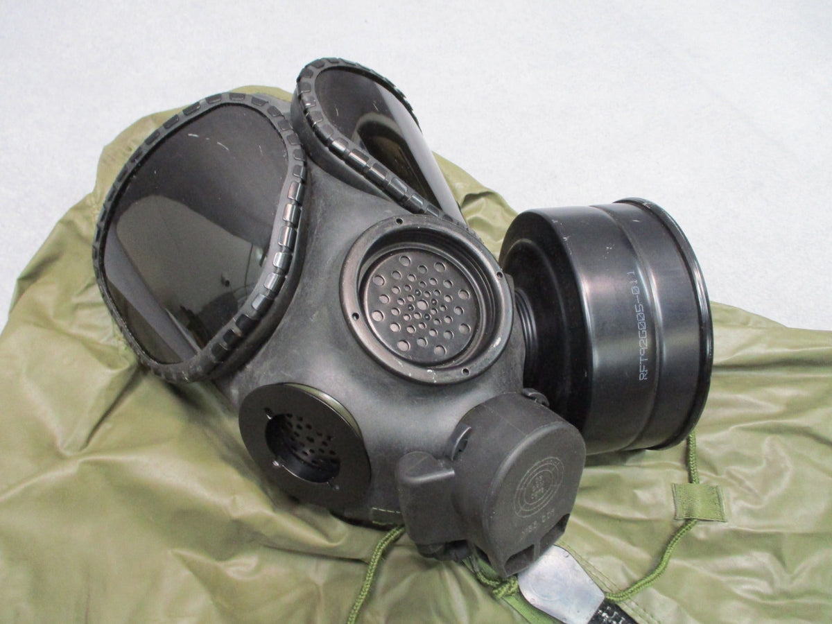 USGI M40 Gas Mask Medium 1993 Military CBRN Respirator Kit Hood Bag Lenses