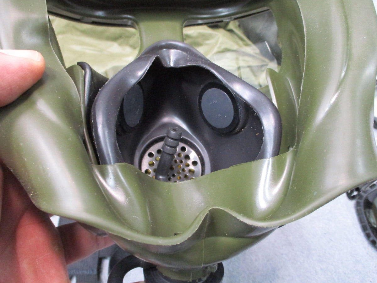 USGI M40 Gas Mask Medium 1993 Military CBRN Respirator Kit Hood Bag Lenses