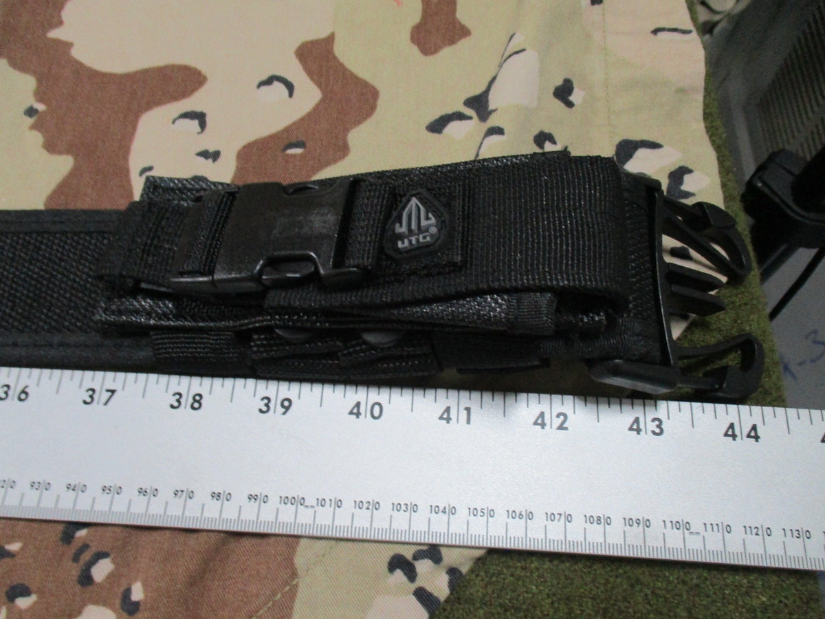 UTG PVC-B950-A Black 2 Inch Duty Pistol Belt 30-52 Waist 2 Mag Pouches New