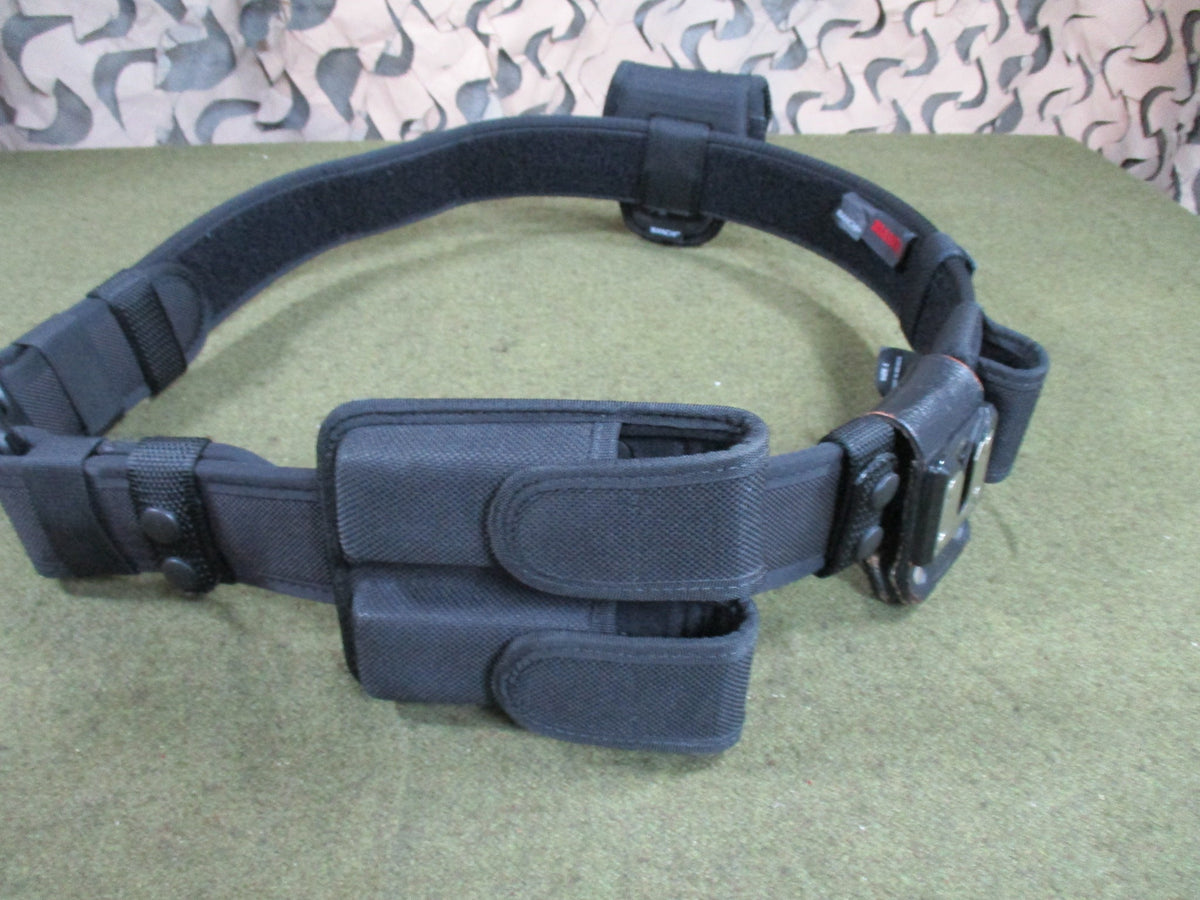 Bianchi Duty Belt Set Black Nylon Approx XL 49in Mag Cuff Radio Baton Holders