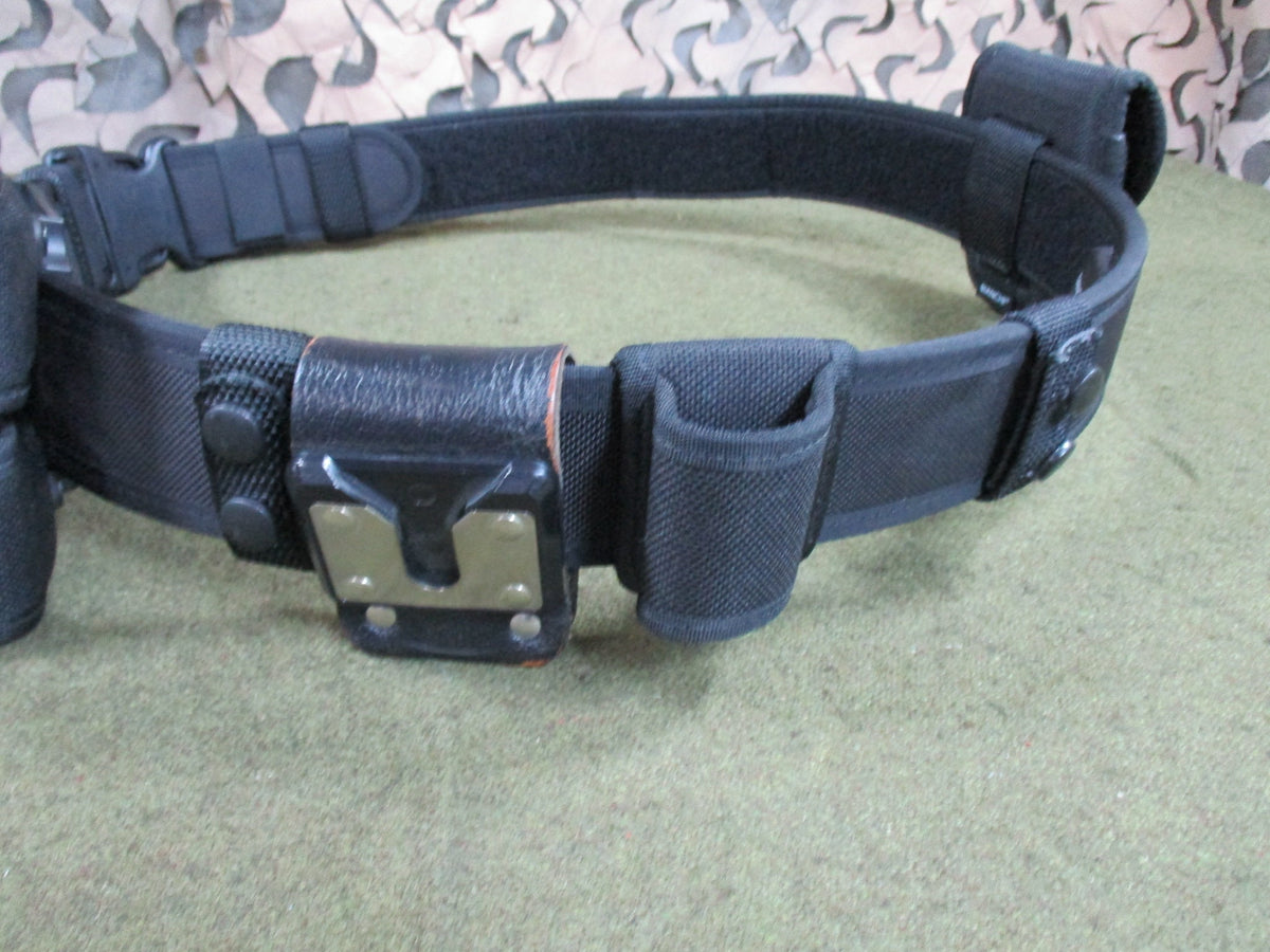 Bianchi Duty Belt Set Black Nylon Approx XL 49in Mag Cuff Radio Baton Holders