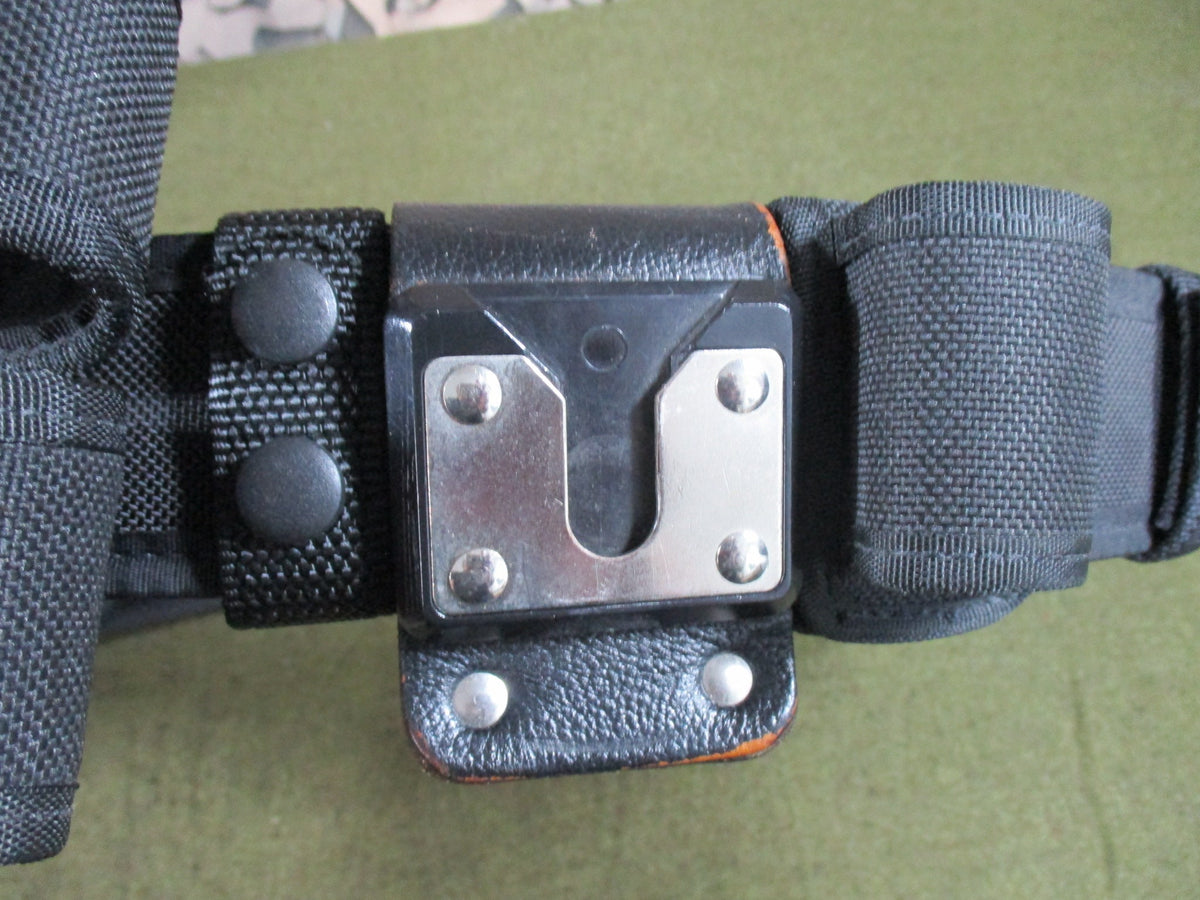 Bianchi Duty Belt Set Black Nylon Approx XL 49in Mag Cuff Radio Baton Holders