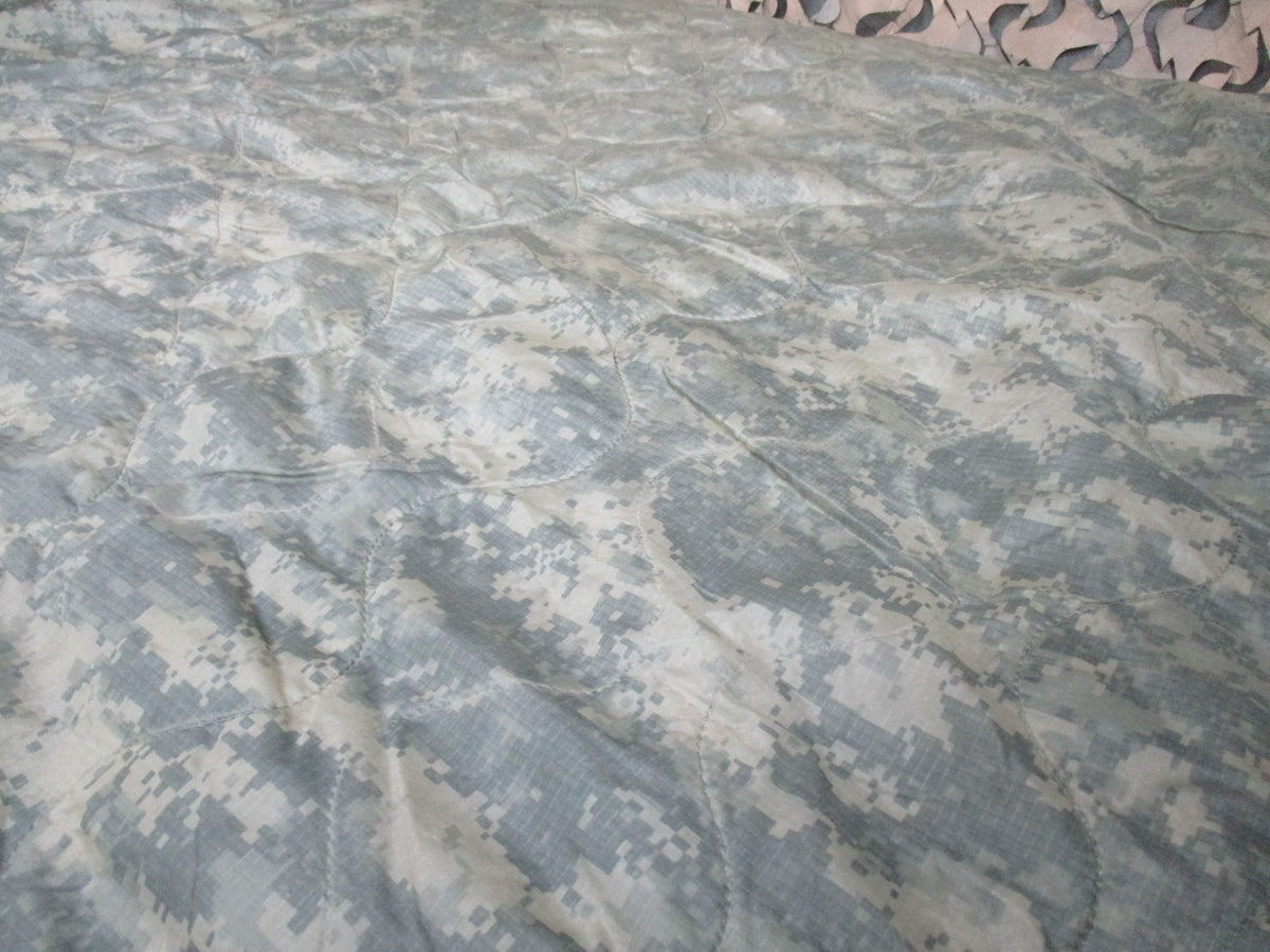 USGI UCP ACU Digital Poncho Liner Woobie Pair Used Fair Field Training