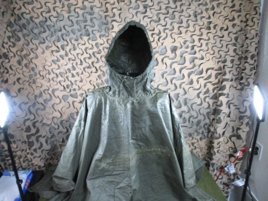 USGI Vietnam War OD Green Coated Nylon Poncho FSN 8405-290-0550 Vintage