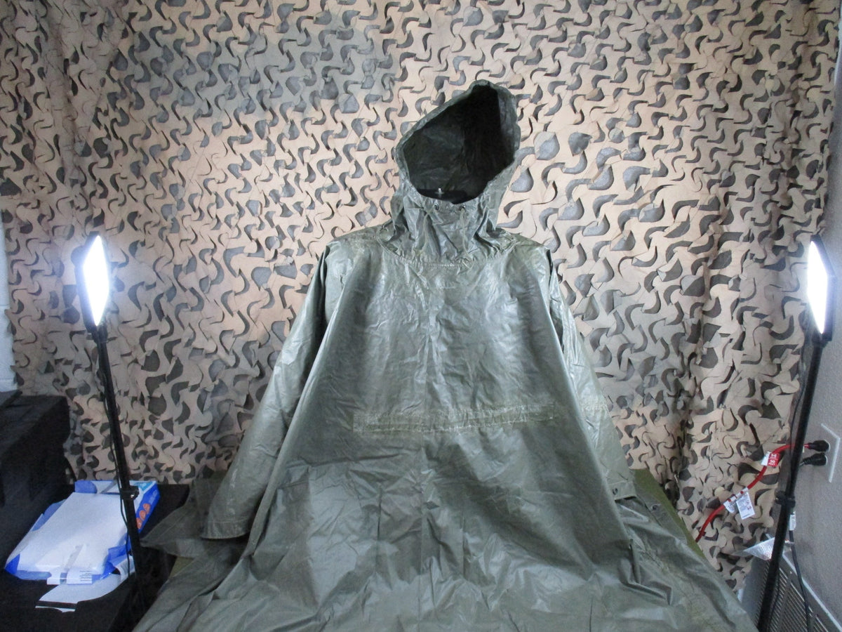 USGI Vietnam War OD Green Coated Nylon Poncho FSN 8405-290-0550 Vintage