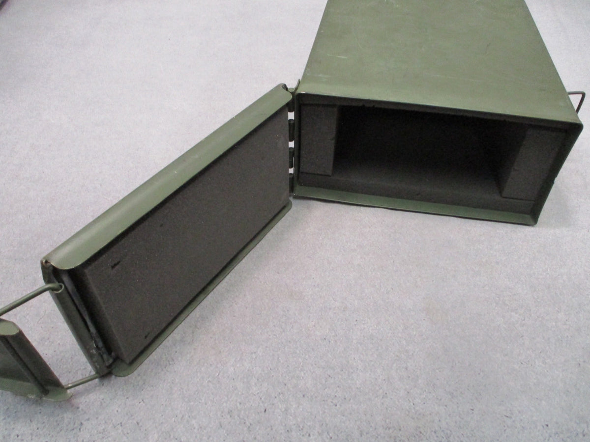 USGI PVS-7B Night Vision Goggle Transport Ammo Can Foam Padded OD Green