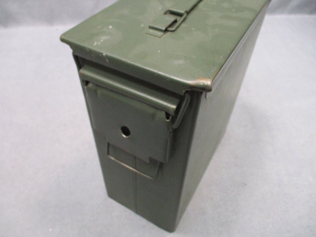 USGI PVS-7B Night Vision Goggle Transport Ammo Can Foam Padded OD Green