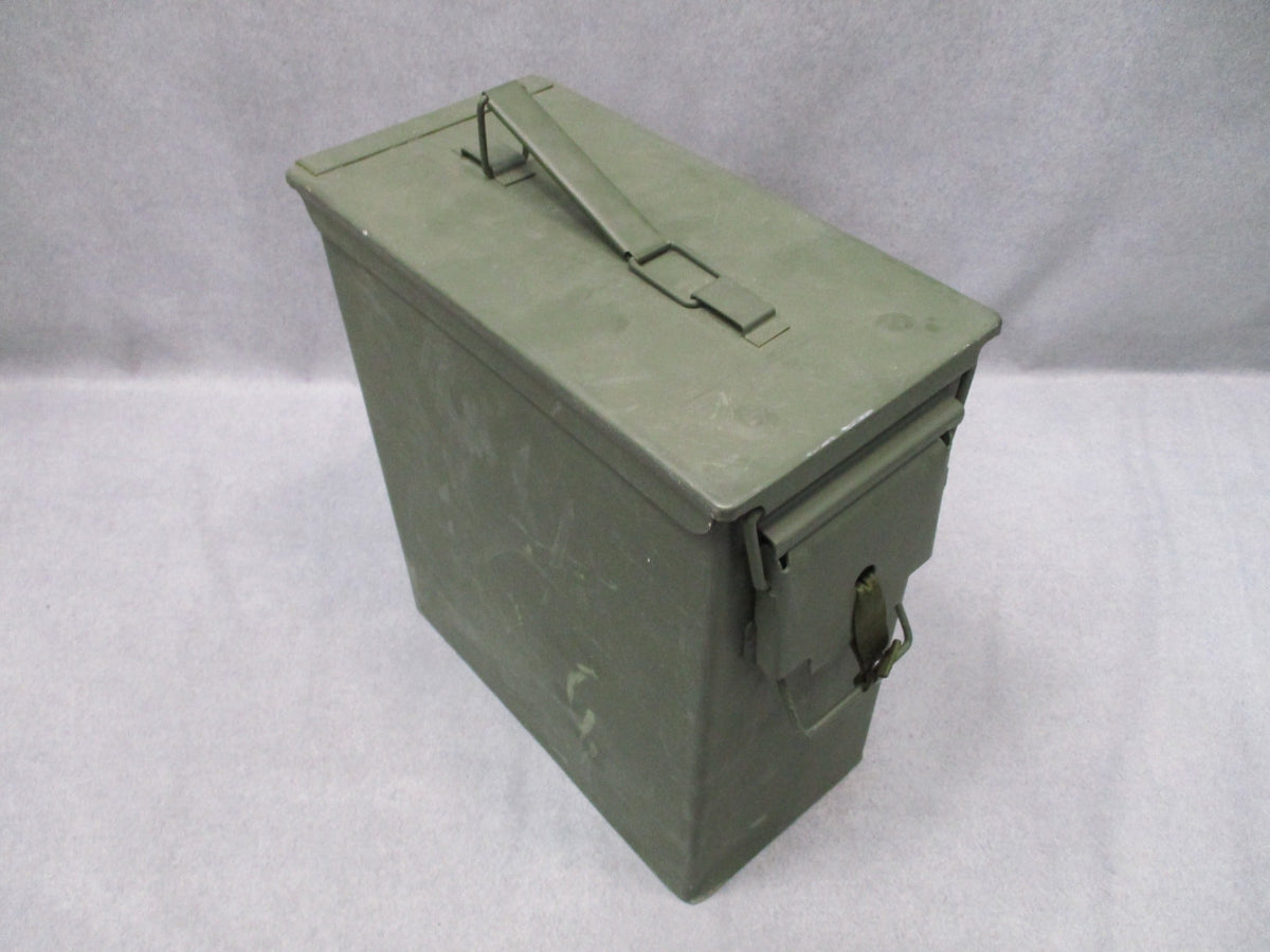 USGI PVS-7B Night Vision Goggle Transport Ammo Can Foam Padded OD Green