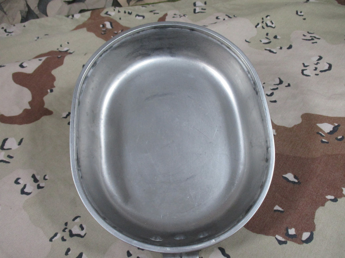 USGI 1965 S/L MFG Mess Kit Vietnam Era Military Pan Divided Tray 2-Piece