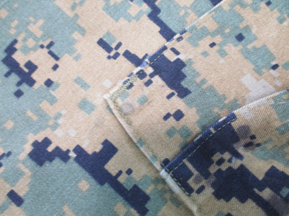 USMC Woodland MARPAT Combat Pants Measured 31x29.5 MCCUU Trousers Knee Hole