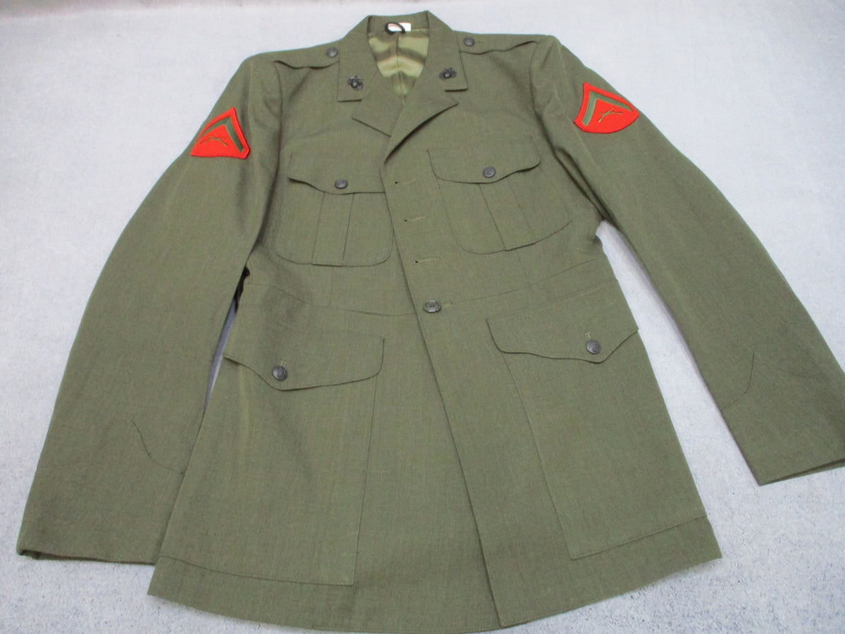 USMC Service Alpha Green Jacket 46L Crown Clothing USA Coat w/ Insignia