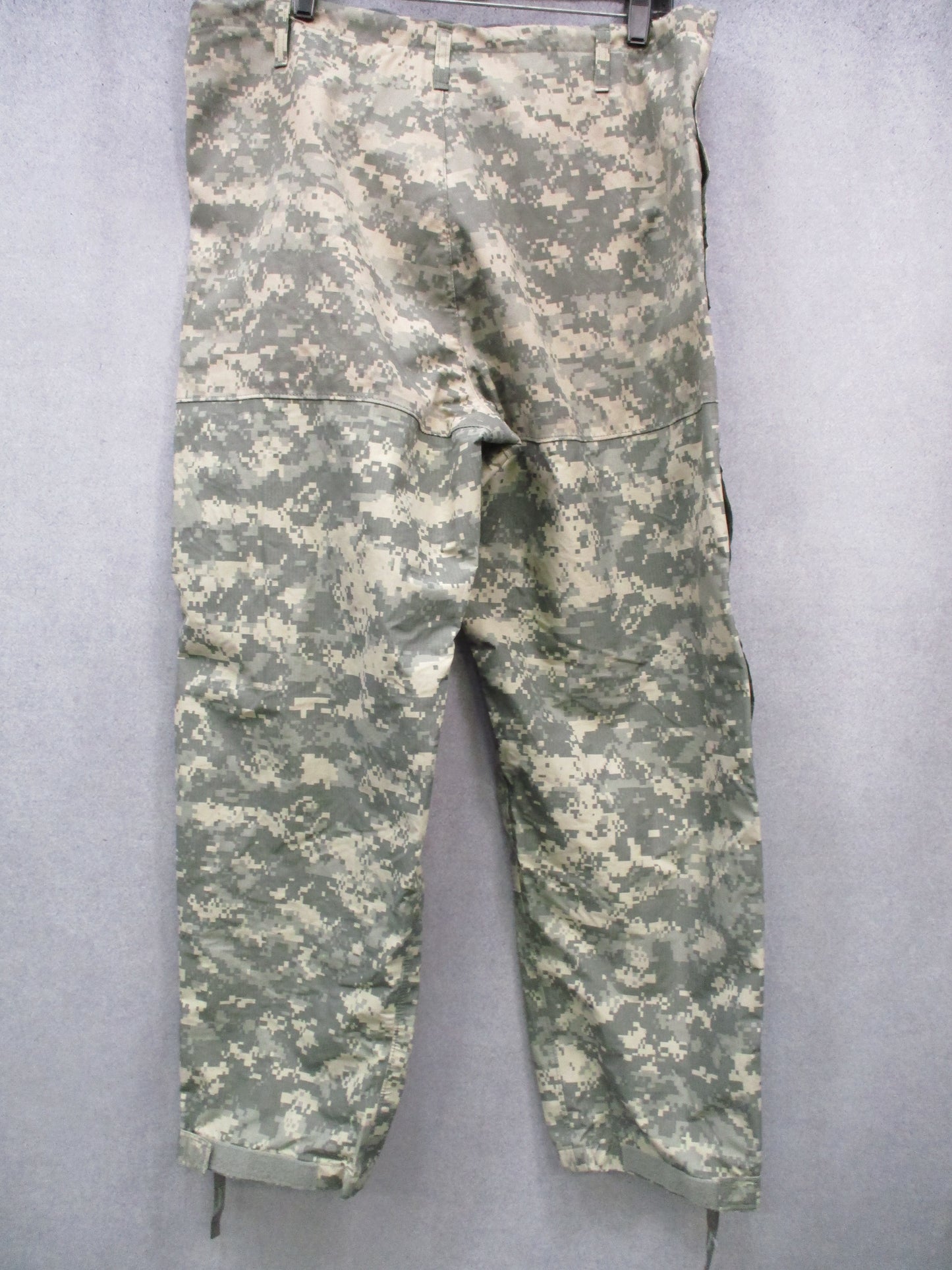 USGI ECWCS Army Gen III Level 6 Gore-Tex Rain Pants ACU UCP Wet Weather Military