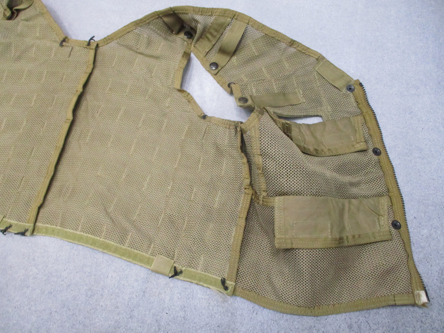 US Military Surplus CMU-36/P Survival Vest MOLLE Tactical Gear Coyote Brown