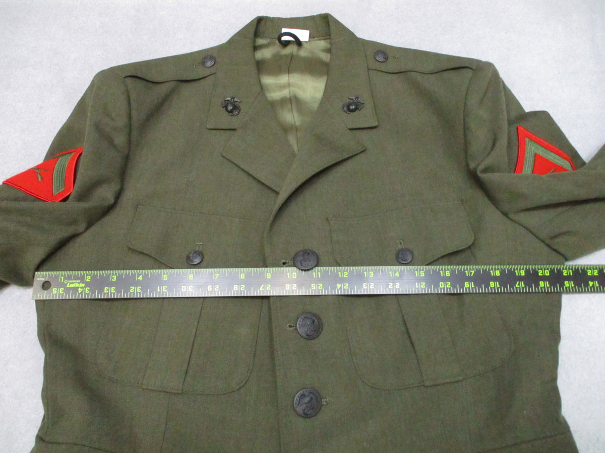 USMC Service Alpha Green Jacket 46L Crown Clothing USA Coat w/ Insignia