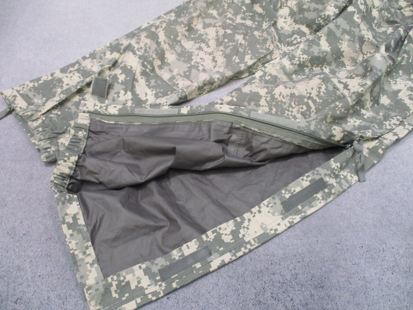 USGI ECWCS Army Gen III Level 6 Gore-Tex Rain Pants ACU UCP Wet Weather Military