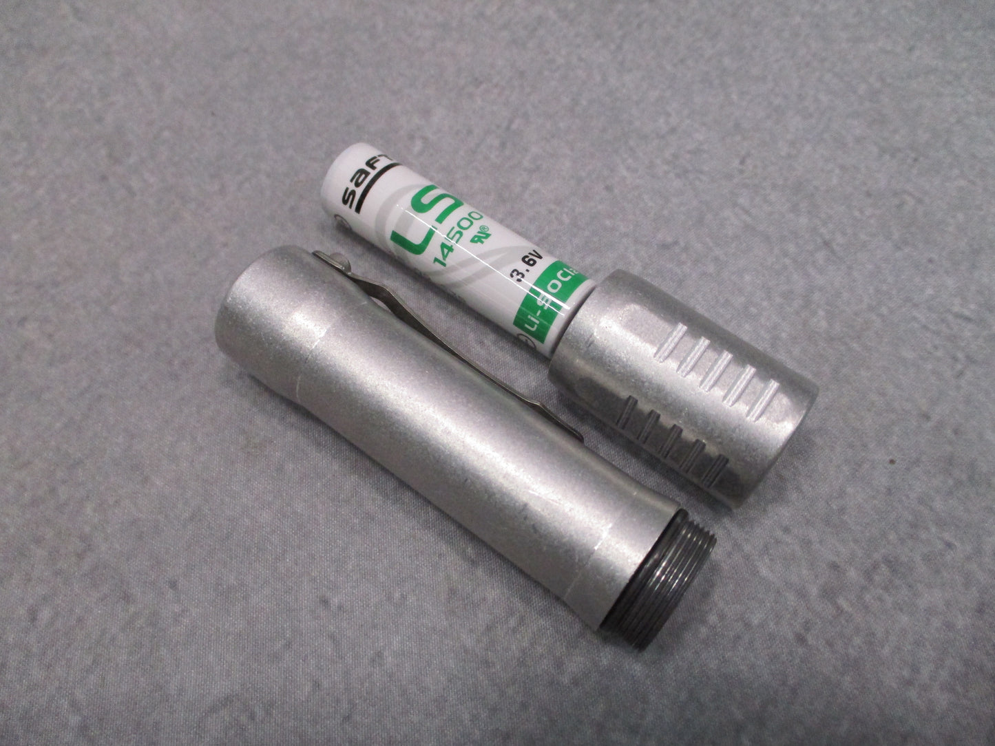 FocusWorks F2 Flashlight Aluminum 5000K Samsung LH351D FW-541 Pocket Clip