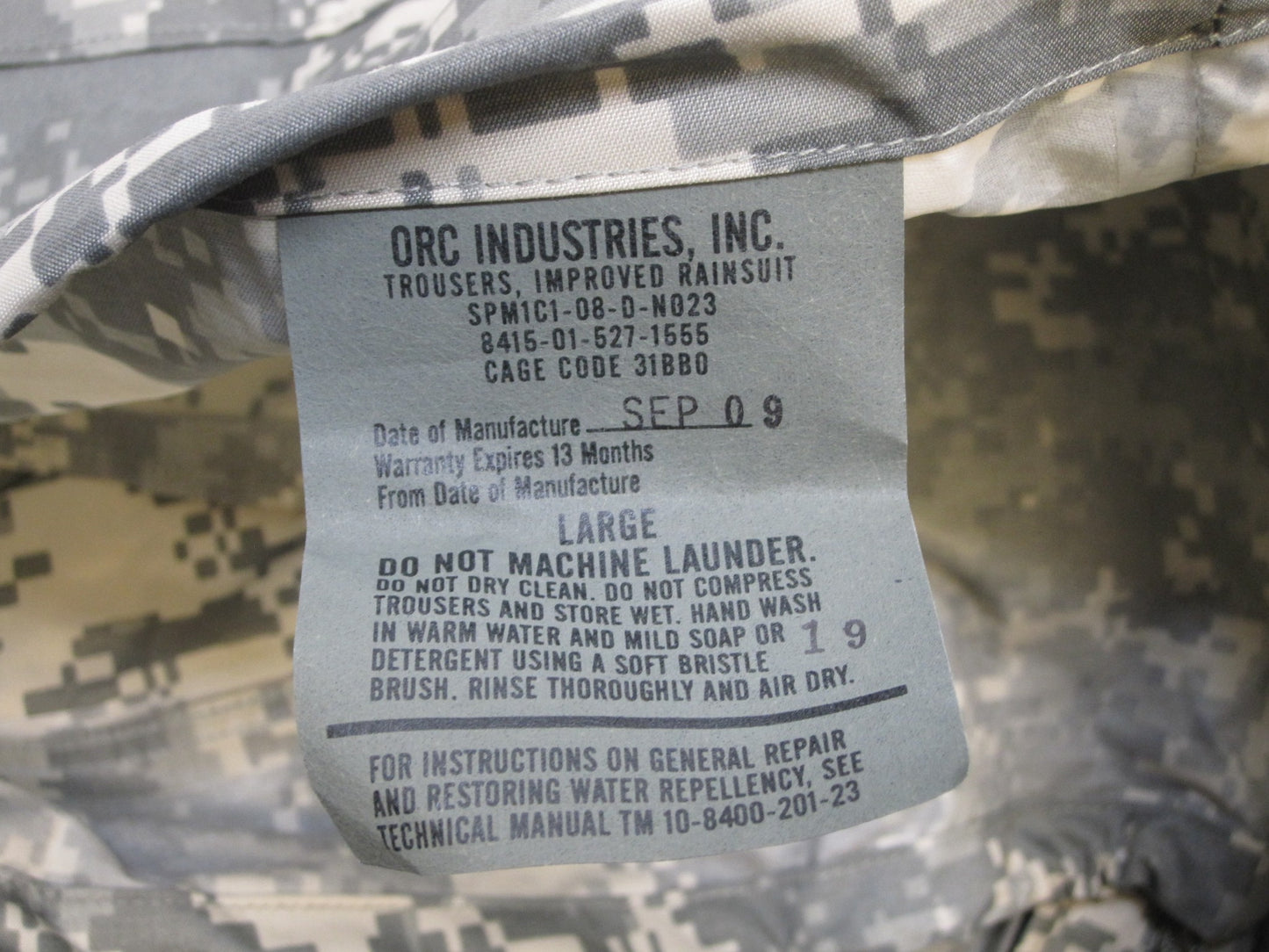 NWOT ARMY ACU DIGITAL WET WEATHER TROUSERS ORC IMPROVED RAIN PANTS LARGE