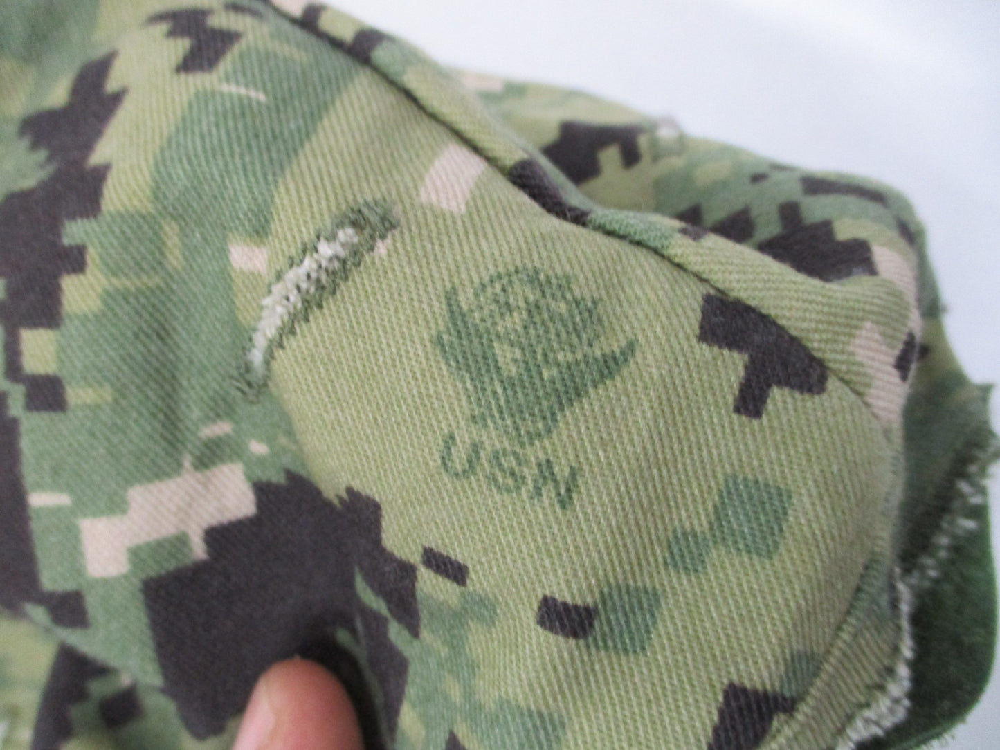 NWU US NAVY DIGITAL CAMMIES SMALL-MED HELMET ACH, MICH, LWH COVER AOR2 TYPE III