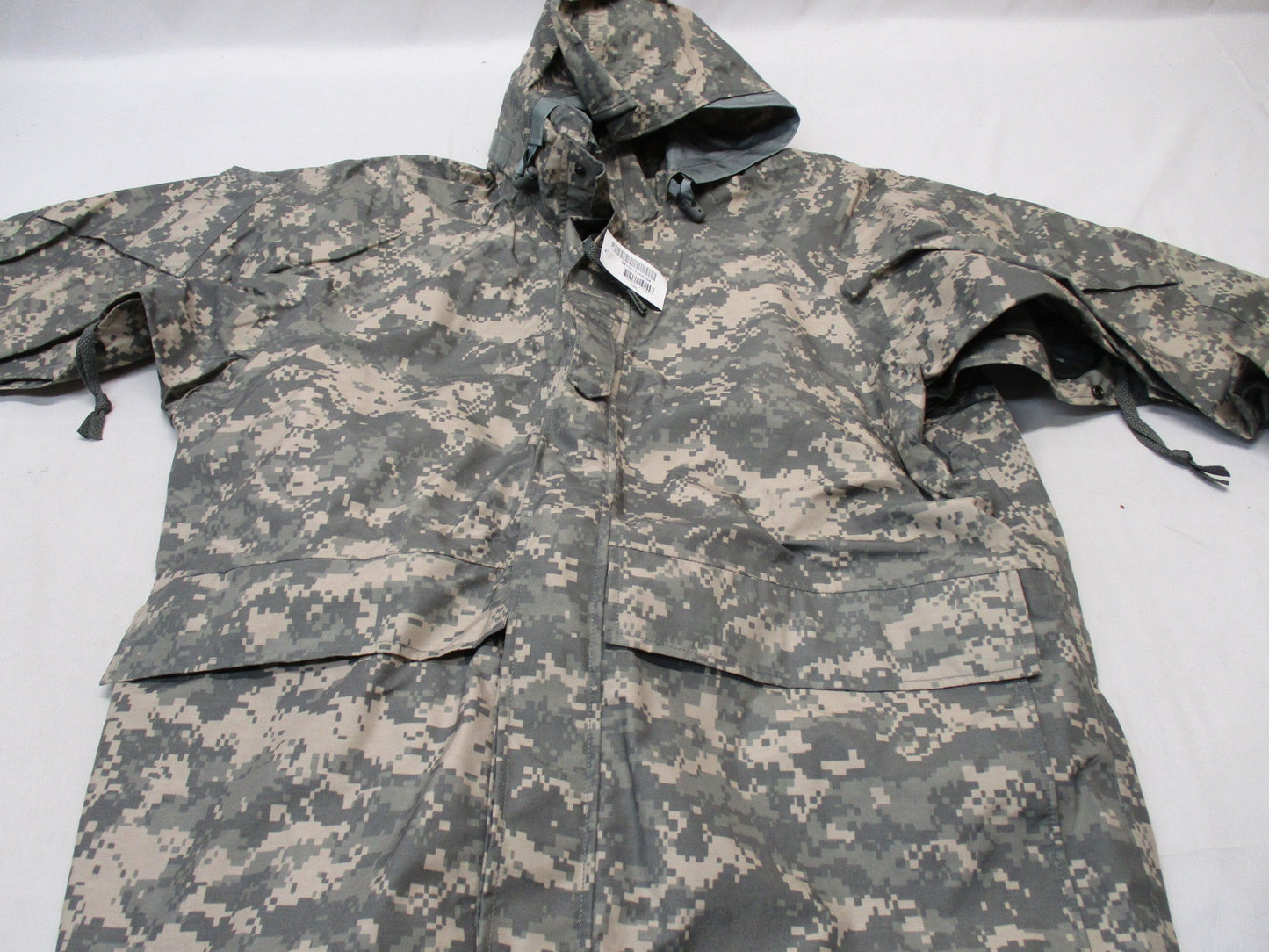 NEW ARMY ISSUE ACU DIGITAL GORE-TEX JACKET COLD/WET WEATHER PARKA LARGE/REGULAR - Centex Military Gear