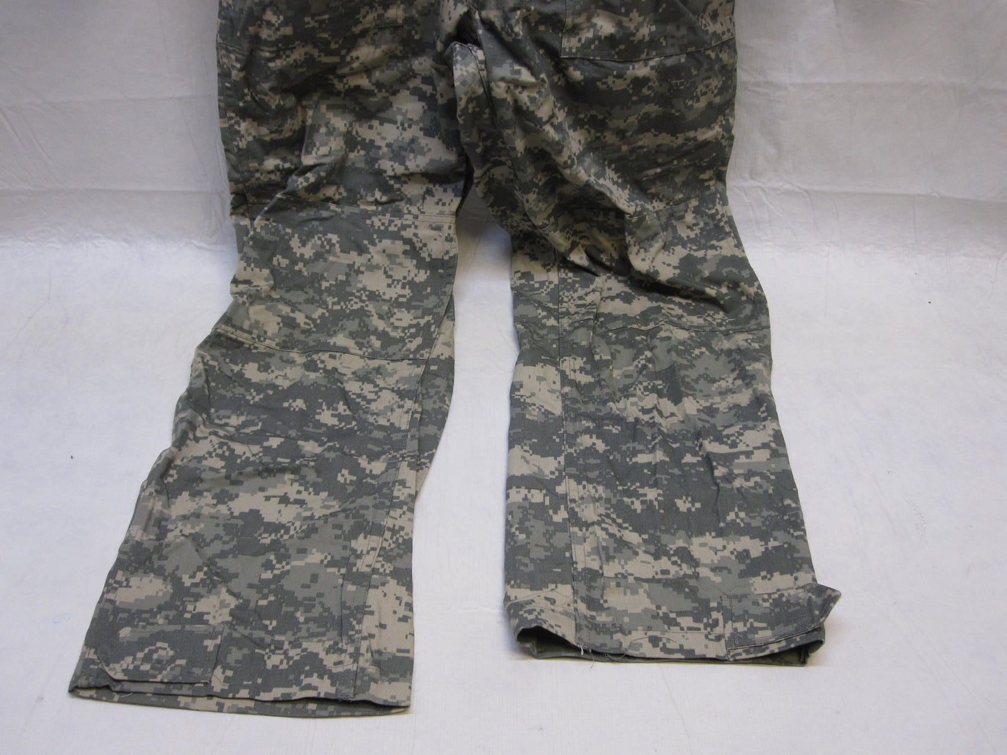 New MILITARY ARMY ISSUE MECHANIC COVERALLS UCP TYPE III SMALL ACU DIGITAL CAMO - Centex Military Gear