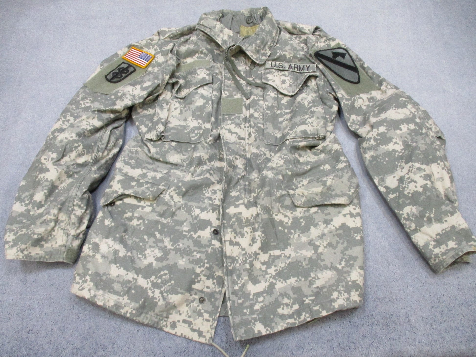 USGI ARMY ACU DIGITAL M-65 FIELD JACKET SMALL/LONG M65 COLD WEATHER COAT UCP - Centex Military Gear