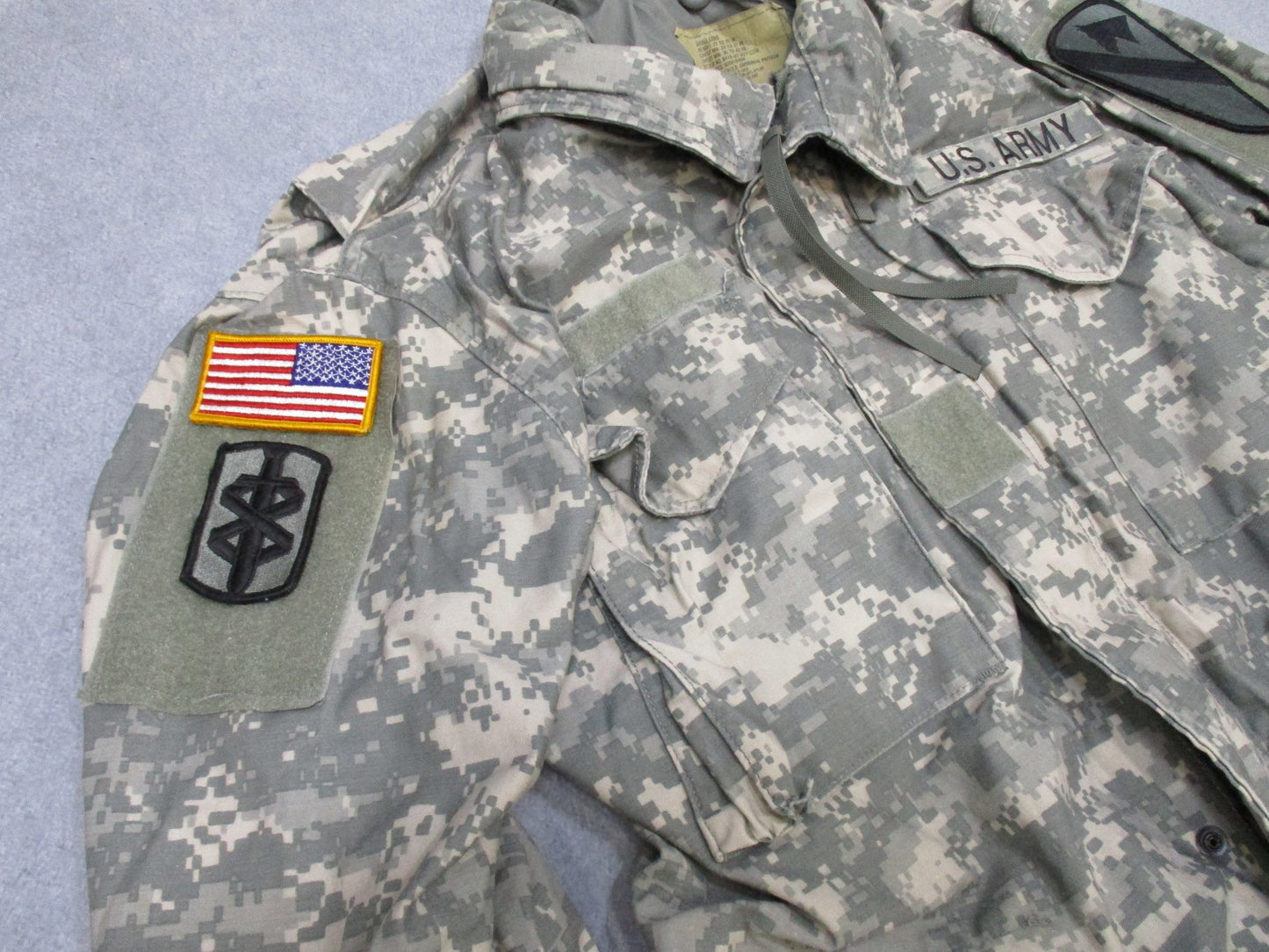 USGI ARMY ACU DIGITAL M-65 FIELD JACKET SMALL/LONG M65 COLD WEATHER COAT UCP - Centex Military Gear