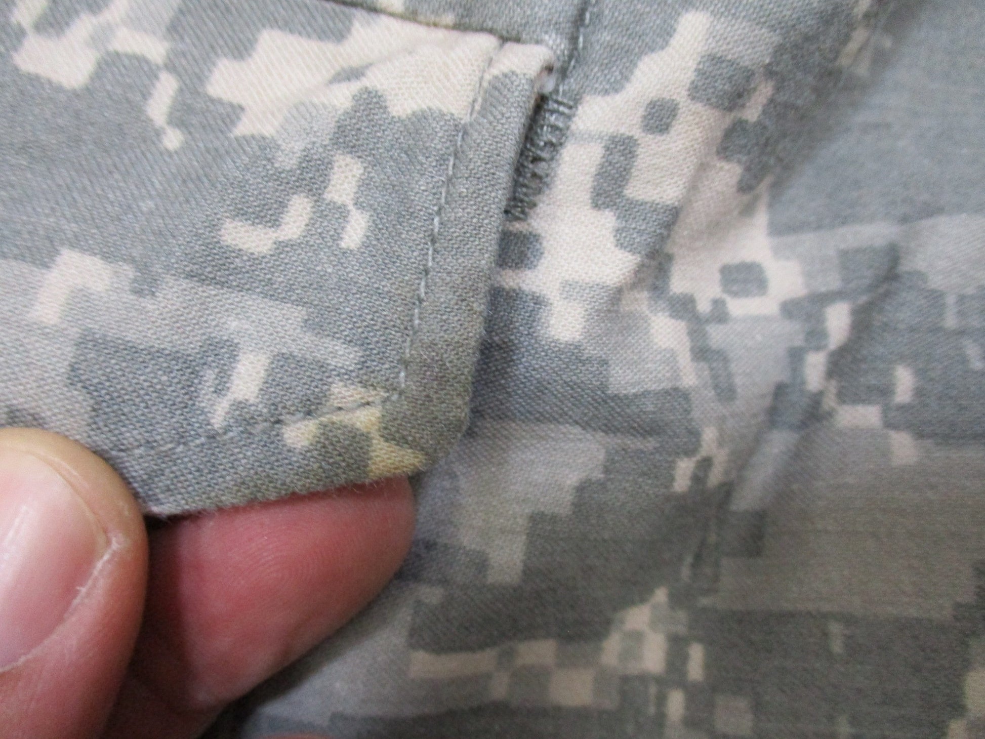 USGI ARMY ACU DIGITAL M-65 FIELD JACKET SMALL/LONG M65 COLD WEATHER COAT UCP - Centex Military Gear