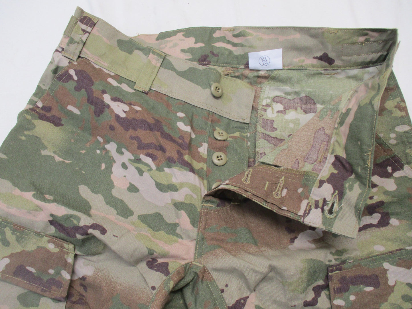 Army Advanced Combat Pants Scorpion OCP in medium/short size with Crye knee pad compatibility, designed for tactical use.