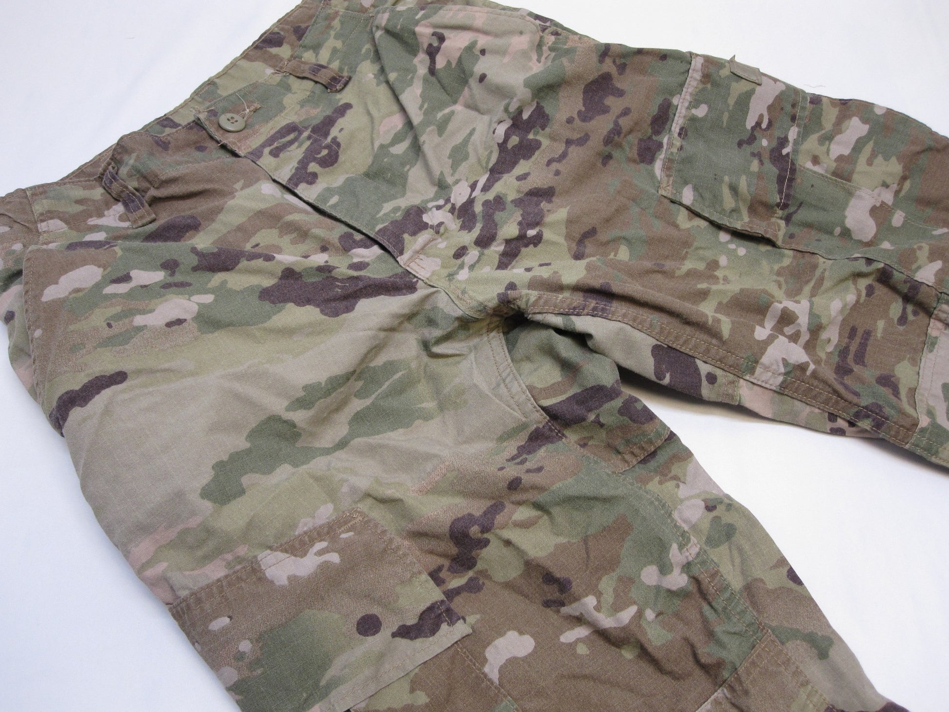 New Army Scorpion W2 Medium Short Pants/Trousers FRACU 8415-01-598-9397 Multicam - Centex Military Gear
