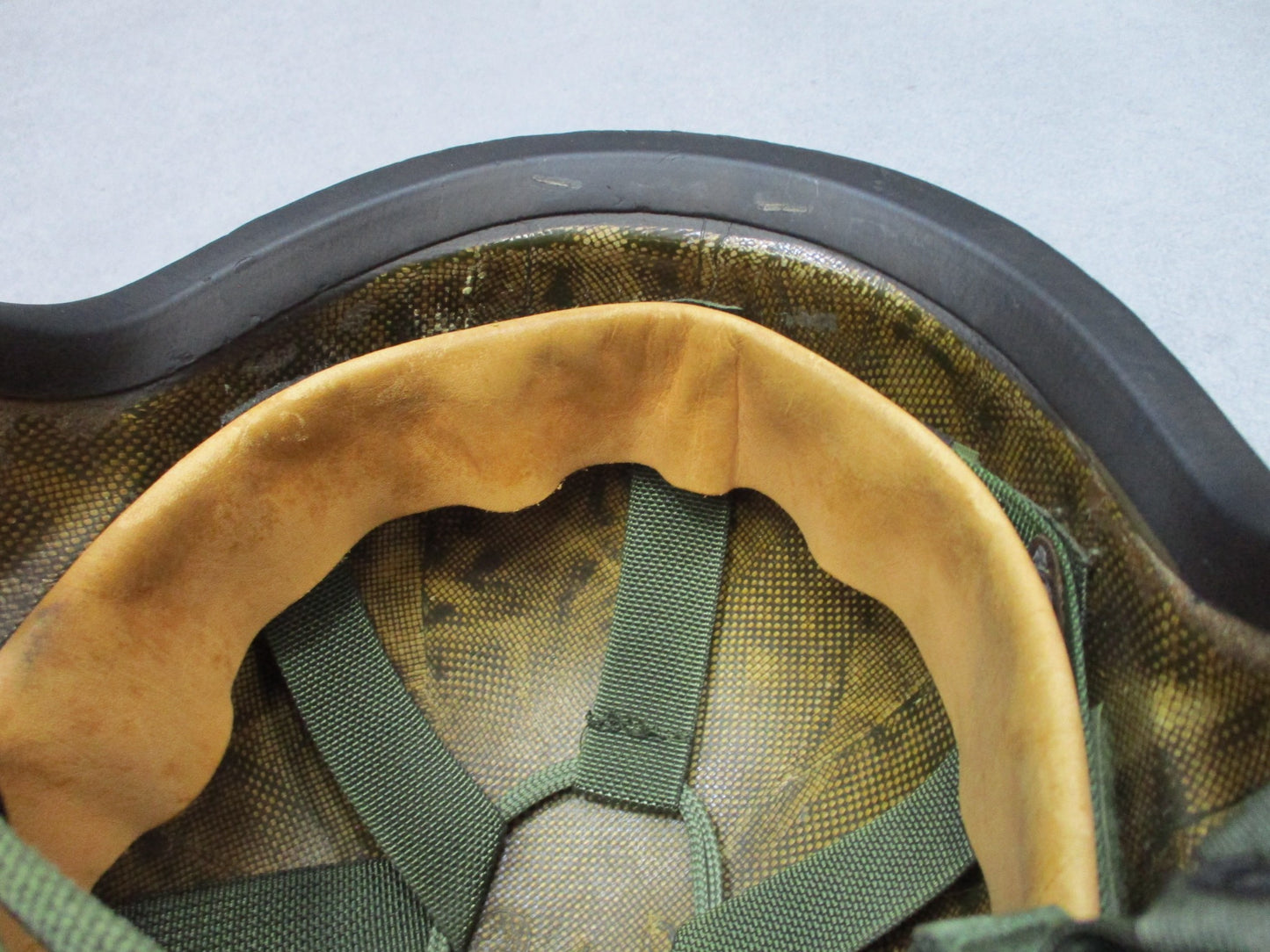 USGI PASGT Helmet Small SWAT Black Ballistic Combat Helmet 8470-01-092-7526