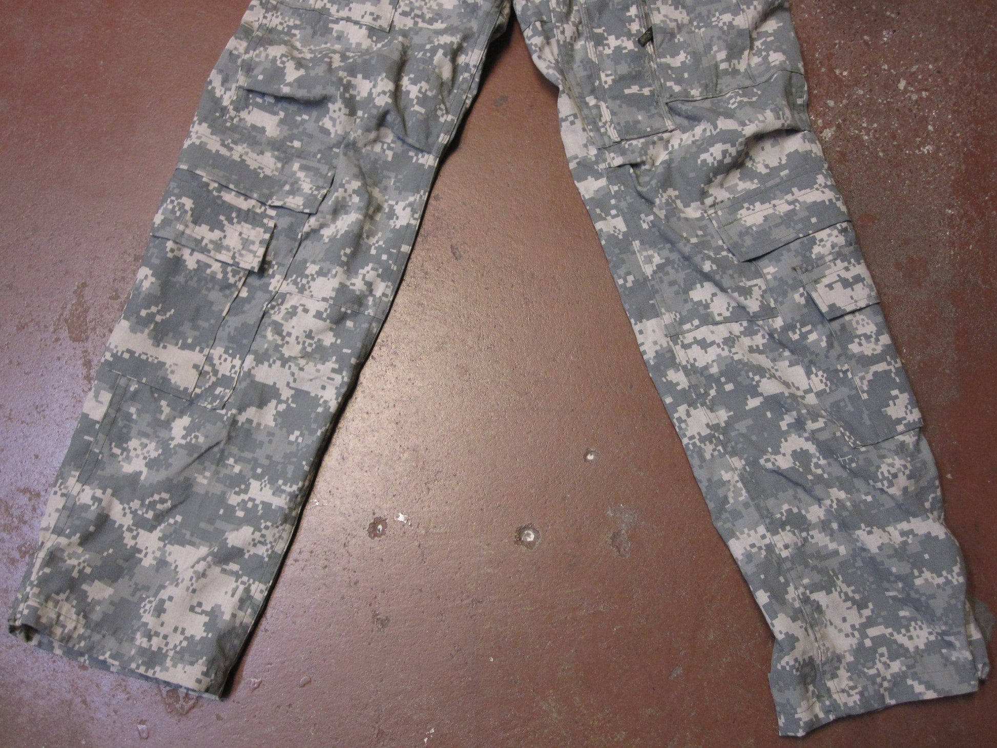 Army ACU digital aircrew trousers by Centex Military Gear, small/short UCP aviation fueler pants with multiple pockets and tactical design.