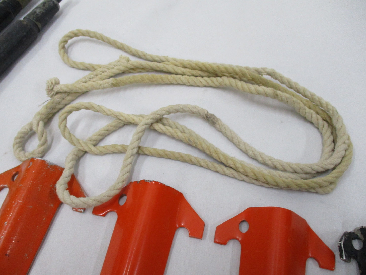 USGI MILITARY TENT SHELTER HALF TENT POLE SET TENT STAKES GUY ROPE & POLES KIT
