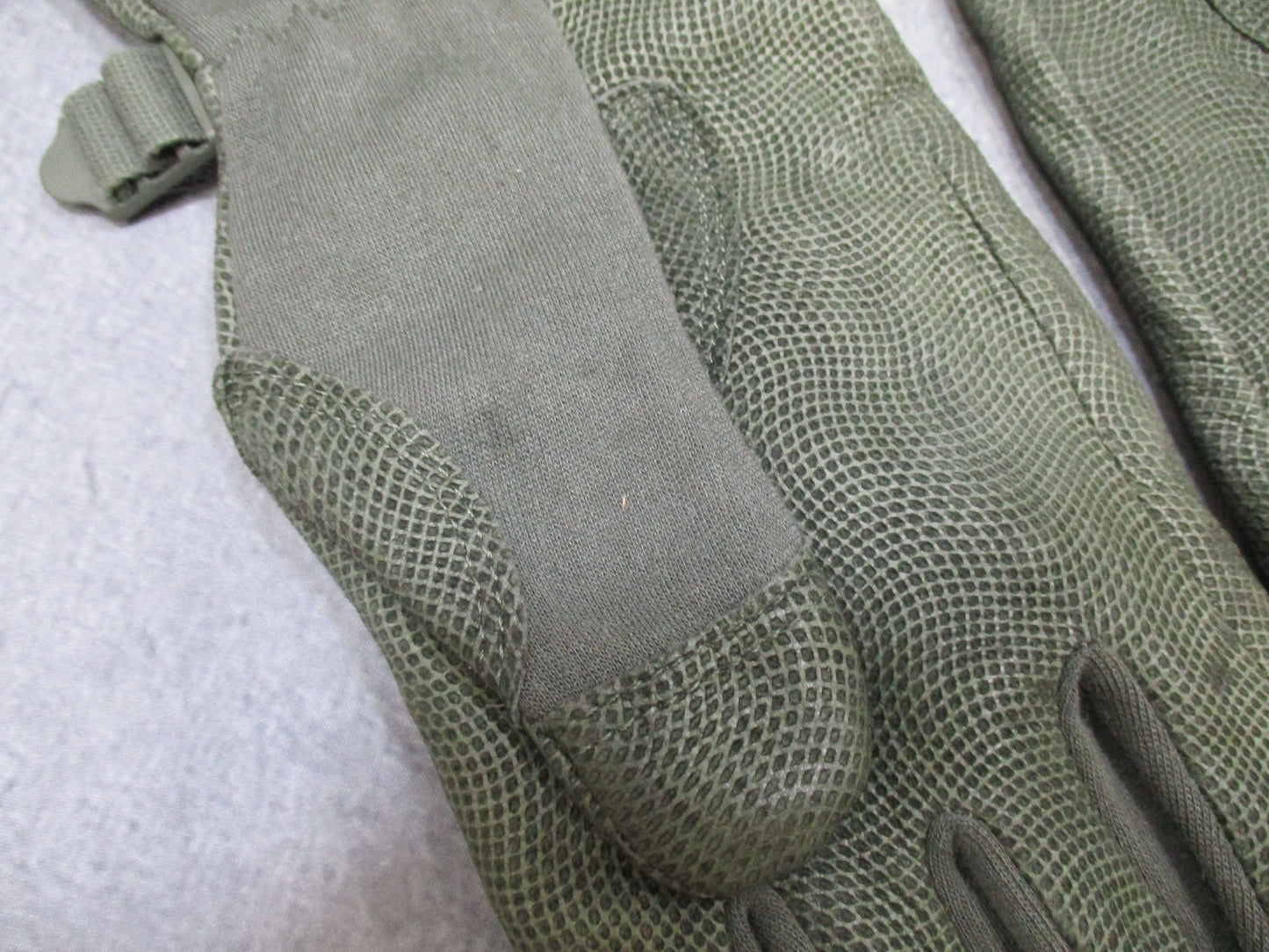 USED MASLEY MILITARY COLD WEATHER FLYERS GLOVES 2XL 80W CWF GORE-TEX NOMEX GLOVE - Centex Military Gear