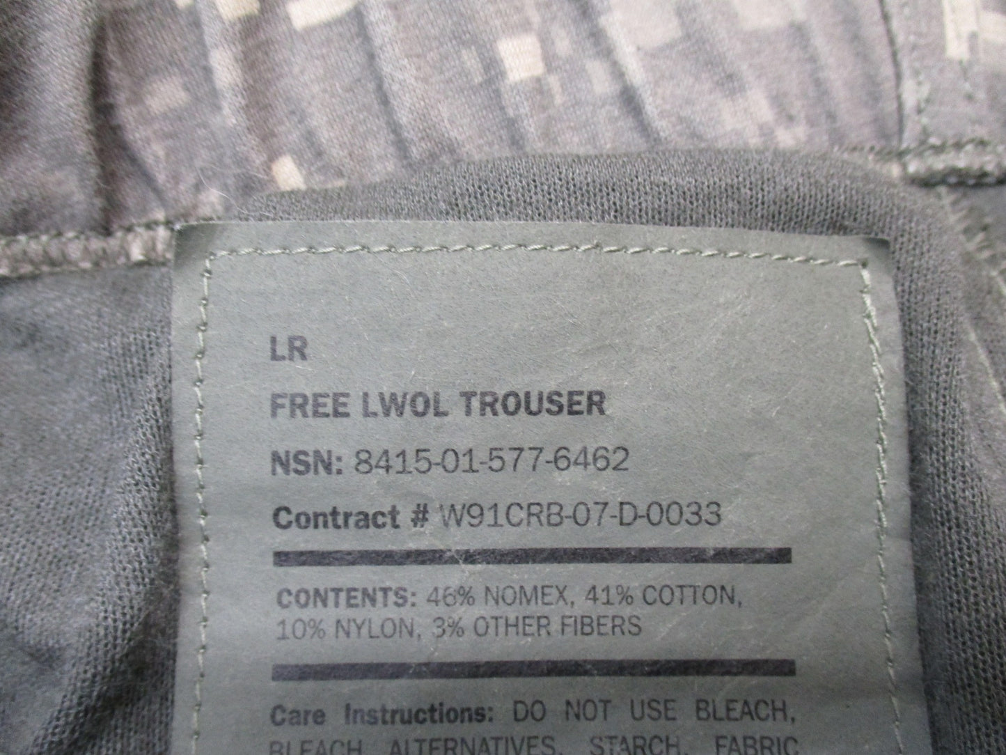 ARMY NOMEX ACU DIGITAL LWOL TROUSER FREE PANTS LARGE-REGULAR 8415-01-577-6462