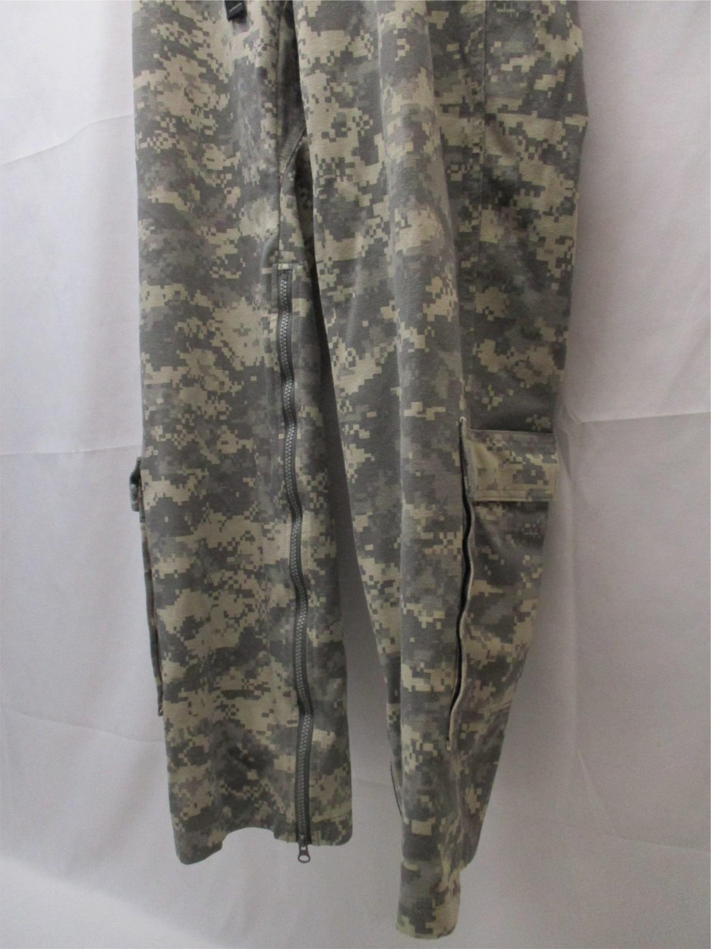 ARMY NOMEX ACU DIGITAL LWOL TROUSER FREE PANTS LARGE-REGULAR 8415-01-577-6462
