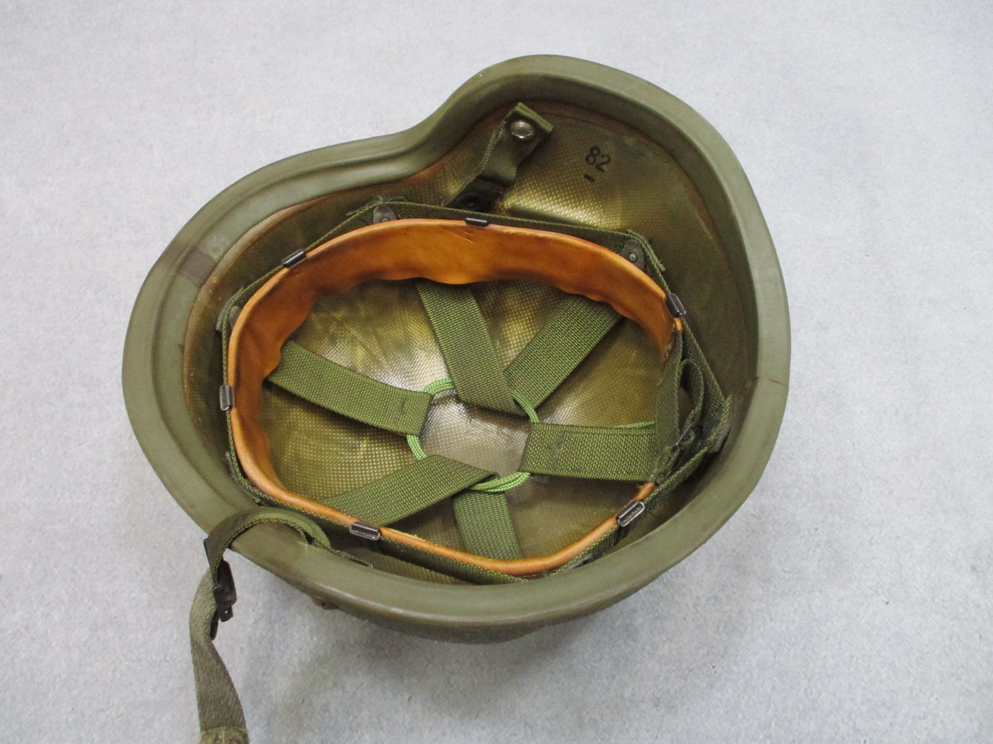 US Military PASGT Ballistic Helmet Small Made with Kevlar Level III-A OD Green