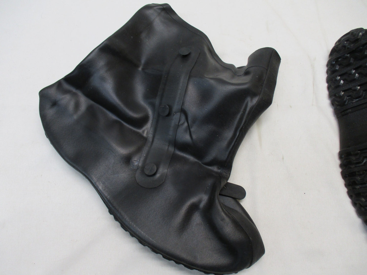 #AIRBOSS DEFENSE LIGHTWEIGHT OVERBOOT CBRN MILITARY PRESERVATION LEVEL A MEDIUM